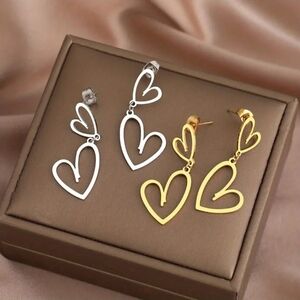 NEW!  Double hollow heart earrings